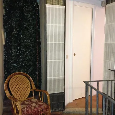 Small Navona Studio-2